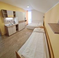 Camera Tripla Economy con Bagno in Comune