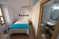 Studio Lit Queen-Size