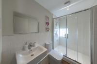 Hereford City Centre - Apartment 9, Isabella House - Modern Apartment In The Heart of The City - Sleeps 4 Guests - Hosted by RENTMYHOUSE - Chambres d'hôtes Hereford