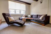 Krynica Apartamenty 100m Duży Apartament, Salon + 3 sypialnie przy Deptaku - B&B Krynica-Zdrój