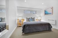 One-Bedroom Courtyard