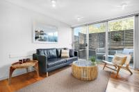 One-Bedroom Courtyard Spa