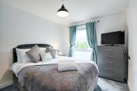 B&B Swansea - Stay at Neptune with Parking Space - TV in every Bedroom! - Bed and Breakfast Swansea