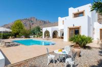 B&B Lindos - Villa Navarone with Private Pool - Bed and Breakfast Lindos