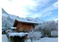 Alpine Retreat with Mont Blanc View, Chamonix, private parking - B&B