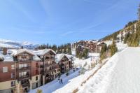 Les Terrasses d'Eos, 1-bed apartment with fireplace, Ski in, Ski out - B&B Arâches-la-Frasse