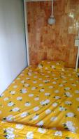 Cama en habitación compartida con 4 camas