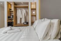 Suite with Hot Tub