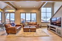 Silverthorne Home with Balcony about 11 Mi to Skiing! - B&B
