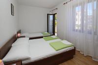 Apartment mit Balkon