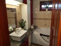 Tweepersoonskamer met Gedeelde Badkamer