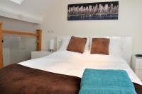 Premier One-Bedroom Apartment