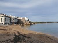 Aparthotel El Cargol - Bed and Breakfast l'Escala