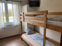 Habitación Cuádruple Económica con baño compartido