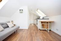 The Pines , Woodmancote - B&B