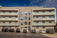 LED Apartment - Vista Alegre - Bed and Breakfast