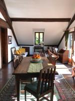 Castle View Menthon - B&B