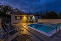 Holiday house TRANQUILLITY - Ferienwohnung Gabonjin