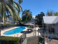 Settler's Cottage 2 or 3 Bedroom - Russell Cottages Collection - Bed and Breakfast Russell