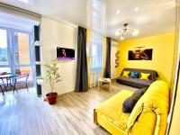 B&B Vinnytsya - Grey&Yellow на Коцюбинського - Bed and Breakfast Vinnytsya