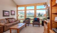 4412 Mackinaw - B&B