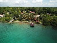 Coras Place Bacalar Lagoon front - B&B Bacalar