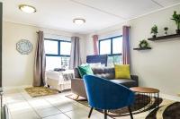 B&B Sandown - Insaka's 2 Greenlee Apartment - Greenlee Lifestyle Centre, Sandton - Bed and Breakfast Sandown