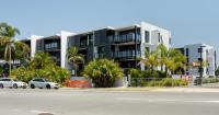 Central Mount Apartment, Quiet and Spacious with Pool - B&B