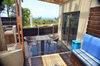 Apartment with Pool View 