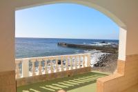 Sunset in the Atlantic Apartamentos Playa de Alojera - B&B Vallehermoso