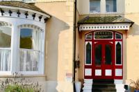 Mostyn Villa 2 Free Private Parking - B&B Llandudno