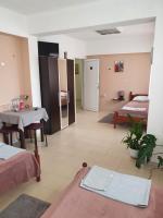 Habitación Triple Económica con baño compartido