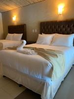 Doppelzimmer mit 2 Doppelbetten