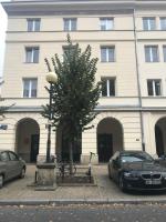 Pod arkadami - Bed and Breakfast Warschau