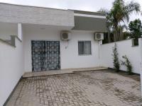 Curta Praia de Armação - Casa Violeta - B&B