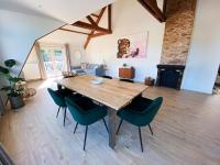 Luxurious historical Loft close to the beach! - B&B