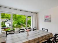 B&B Winterberg - Well kept holiday home with terrace - Bed and Breakfast Winterberg