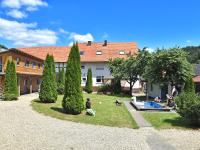 B&B Bad Wildungen - Holiday farm situated next to the Kellerwald Edersee national park with a sunbathing lawn - Bed and Breakfast Bad Wildungen