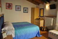 Dreibettzimmer mit Gemeinschaftsbad