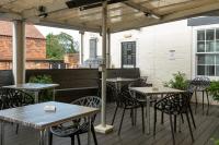 Advocate Arms - B&B
