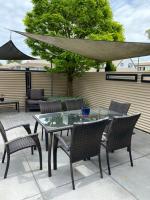 Home By Hagley Park - Bed and Breakfast Christchurch