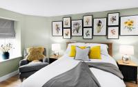 Zimmer mit Kingsize-Bett