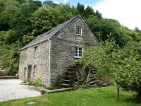 B&B Looe - Jopes Mill and Lodge - Bed and Breakfast Looe
