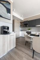 Menlyn Apartment - Black Marble - B&B Pretoria