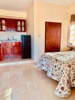 Deluxe Queen Suite