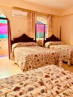 Deluxe Queen Suite