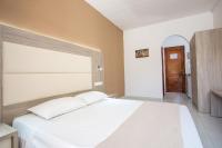 Studio (2 Adults)