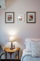 Single Room with Shared Bathroom