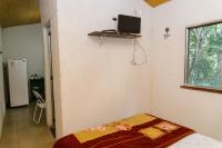 One-Bedroom Chalet (Yellow)