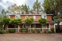 J Patrick Inn - B&B
